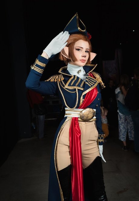 熟女の足オンリーファンズ セクシーヌード 画像