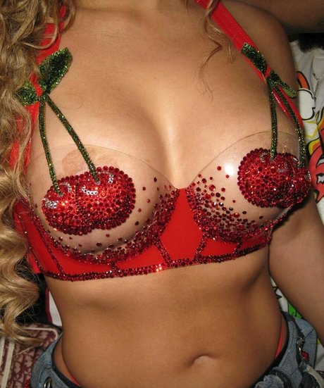 ユニフォームオンリーファン xxx 画像