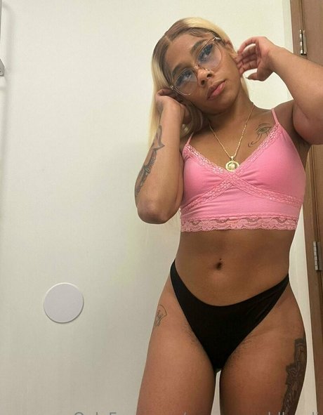 moneyworldkardi 完璧なモデル 写真