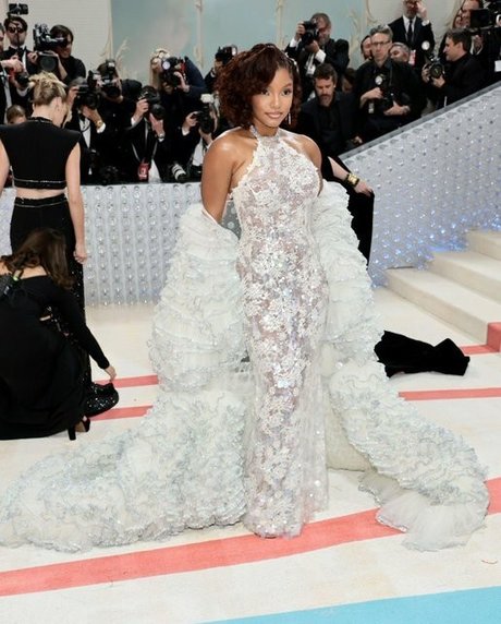 曲線美の女の子オンリーファンズ アートxxx 写真