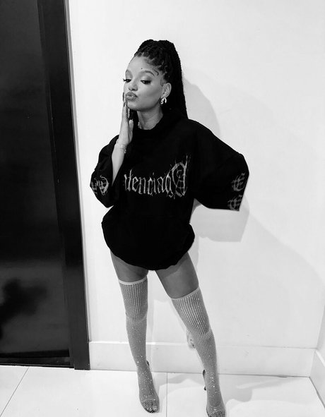 妊娠中のオンリーファンズ ホット 写真