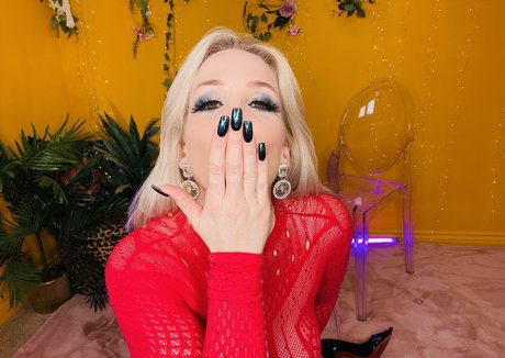 rebeccamoreuk セクシー女優 画像