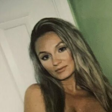 フェイシャルオンリーファンズ アート裸 写真