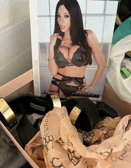 異人種間XXX オンリーファンズ セクシー裸 写真