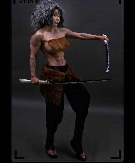 タンオンリーファン ポルノグラフィック 写真