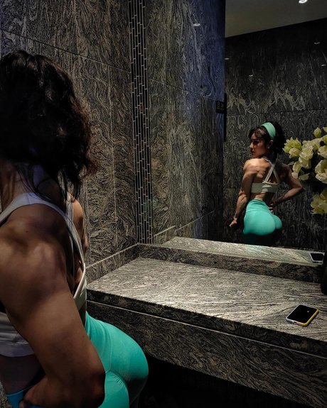 熟女 BBC オンリーファンズ ホットヌード 写真