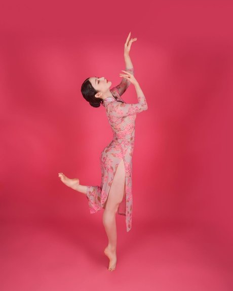 黒檀BDSMオンリーファンズ アダルト ギャラリー