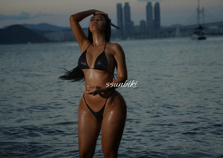 Ssunbiki スター ヌード 写真
