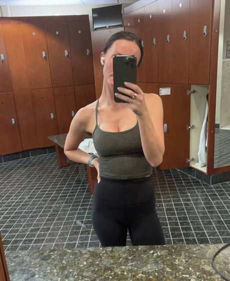 ジムのインフルエンサーオンリーファンズ 限定 写真