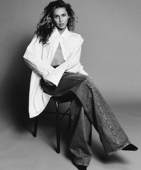 柔軟なティーンオンリーファン 無料セックス 写真