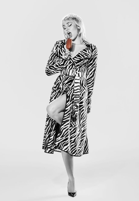 エクストリームオンリーファン 無料裸 ギャラリー