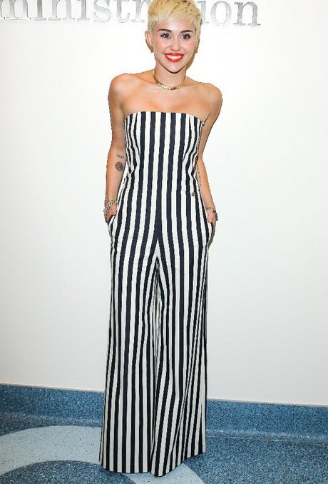 ビーチセックスオンリーファンズ エロ 写真