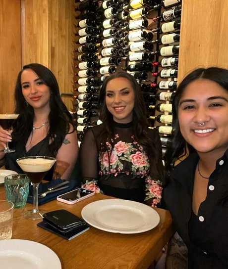 yourfutureexwifey ポルノモデル 写真