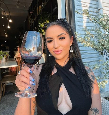 yourfutureexwifey ホットスター アーカイブ