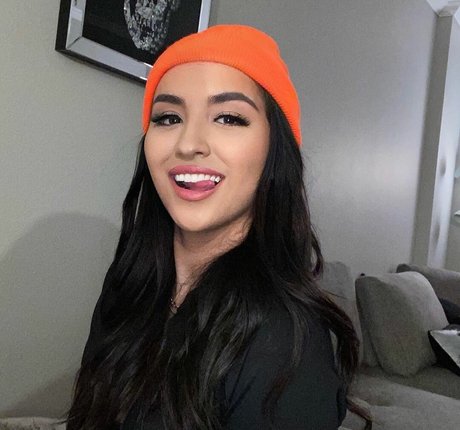 巨乳カップルオンリーファンズ アダルト無料 写真