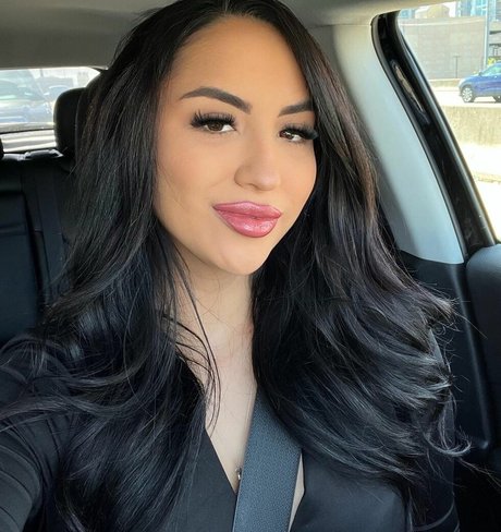 yourfutureexwifey 美しい女優 画像