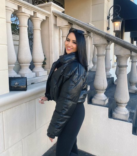 yourfutureexwifey 裸モデル 写真