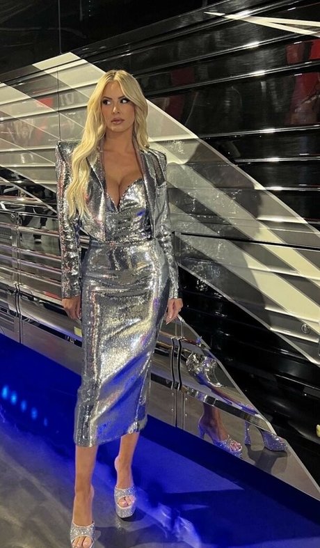 黒人3P オンリーファンズ 無料ヌード 画像