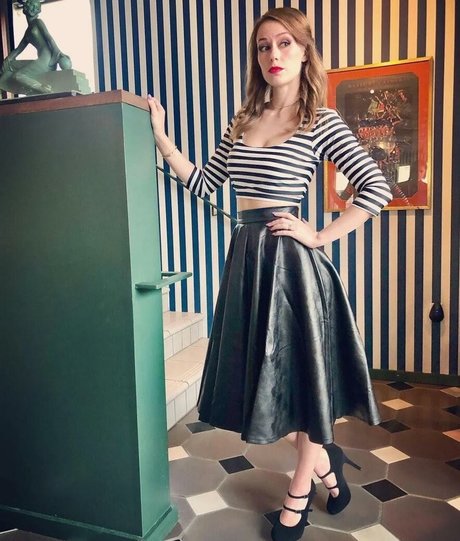 Marisha Ray ホットスター 写真