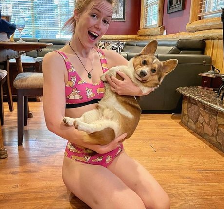 クロスフィットオンリーファンズ アート裸 写真