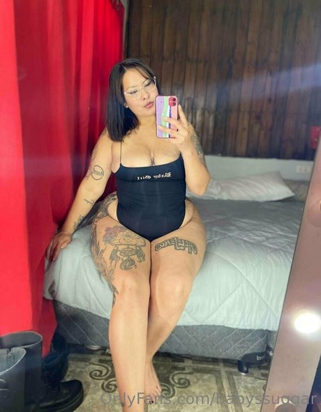 babyssuggar ホットモデル 写真