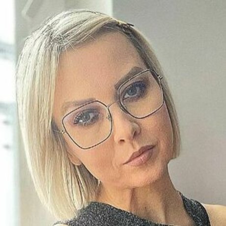 alex andra76 ポルノスター 写真