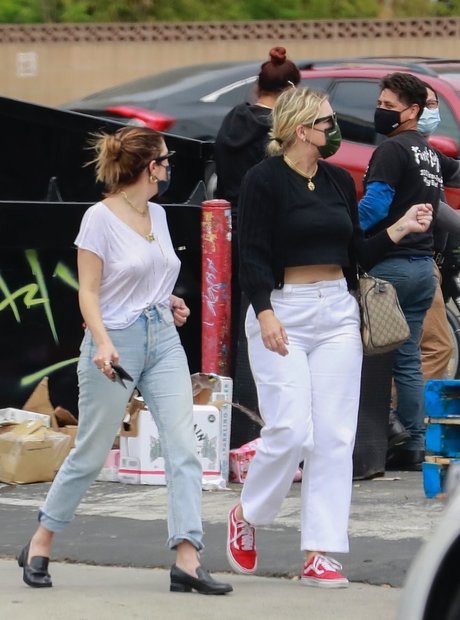 Ashley Benson XXXモデル 写真