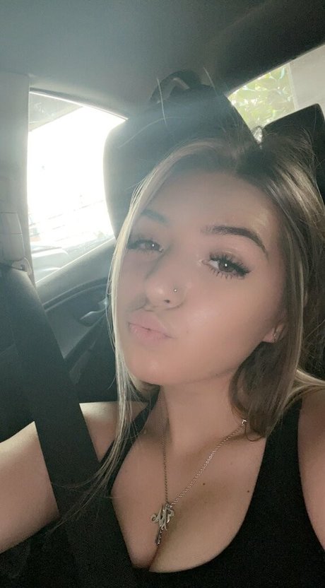 巨乳熟女オンリーファンズ ヌード 写真