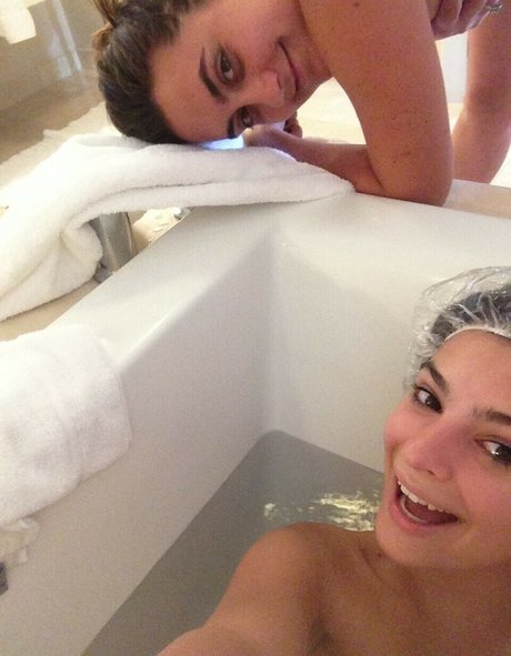 フェイシャルオンリーファンズ アート裸 ギャラリー