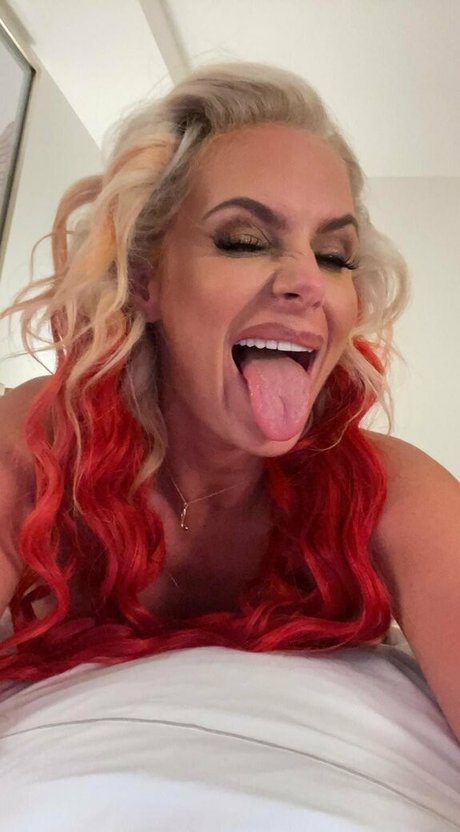 曲線美のアナルオンリーファンズ えろ アーカイブ