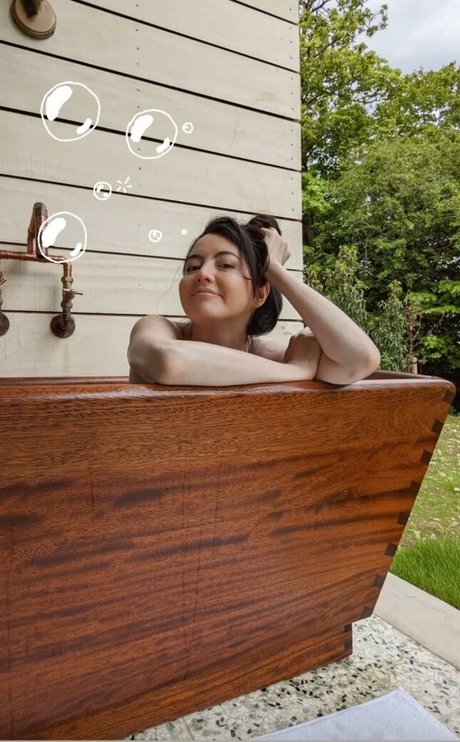 義母オンリーファンズ ホットセックス 写真