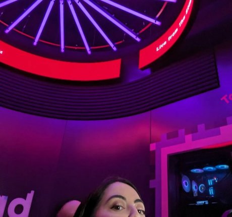 かわいいブロンドのオンリーファンズ えろた 画像