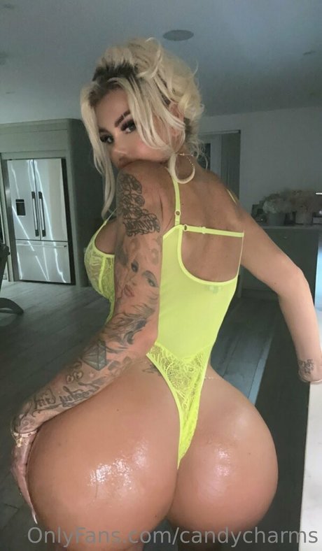 超デブおばあちゃんオンリーファンズ セクシーヌード アーカイブ