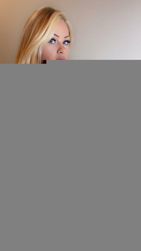 獣医オンリーファンズ アートヌード アーカイブ