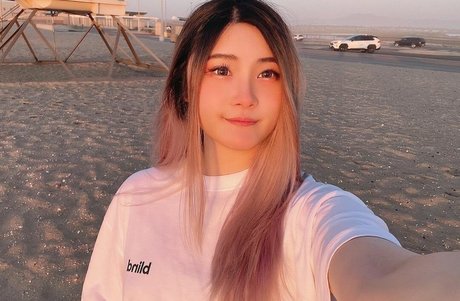 lily275 セクシー女優 ギャラリー