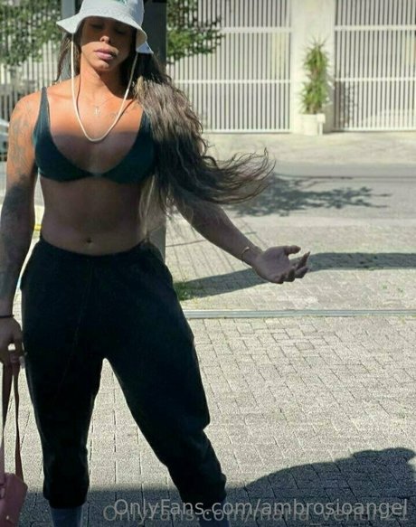 ambrosioangel モデル 写真