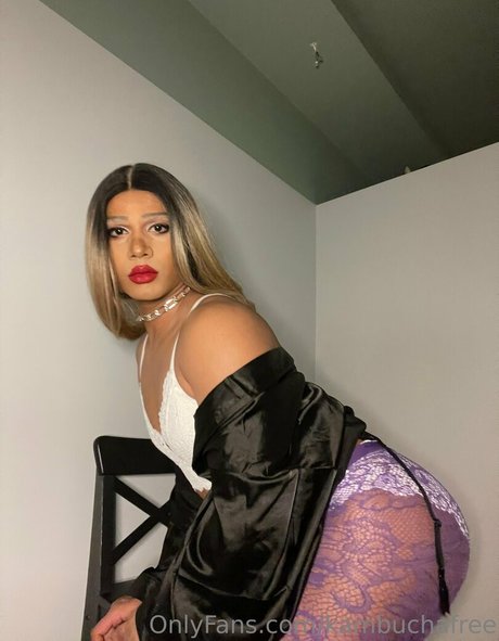 陸軍の熟女オンリーファンズ 無料 写真