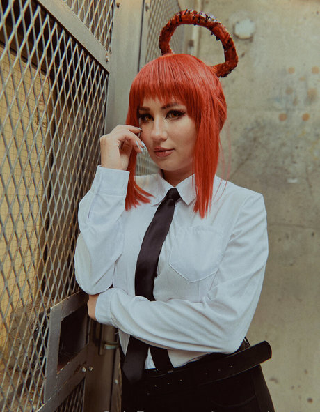 レズビアン乱交オンリーファンズ セクシー 写真