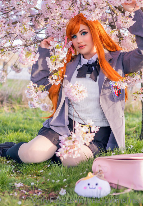 金髪の顔射オンリーファンズ トップ 画像