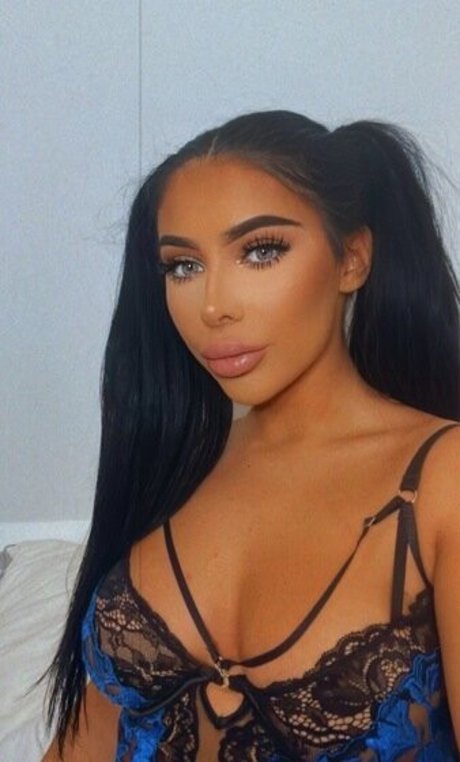 PrettyNaughtyLacey xxx女優 写真