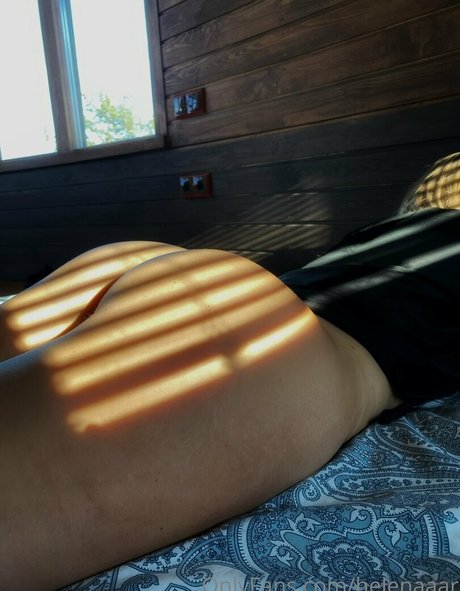 パンストオンリーファンズ エロチック 写真