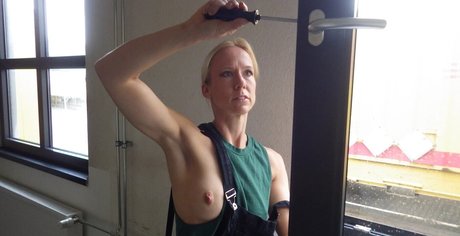 アナルファックオンリーファンズ ポルノ 写真