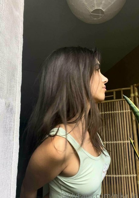 nika la エロティックなスター 写真