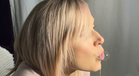 bunnycovered ポルノスター 写真