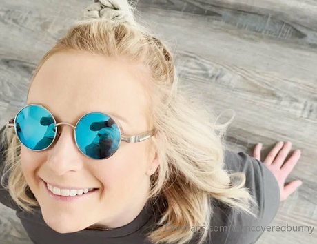 bunnycovered 美しいモデル アーカイブ