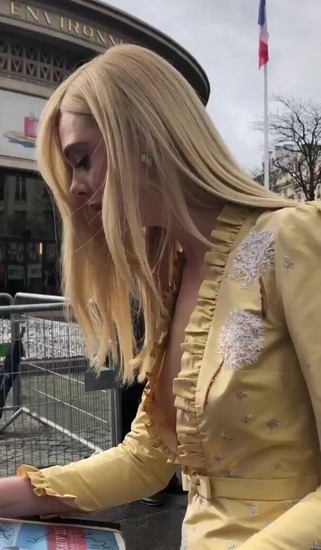 Elle Fanning 写真集