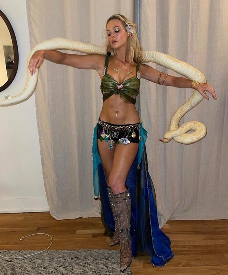 足の動画 オンリーファンズ 裸 アーカイブ