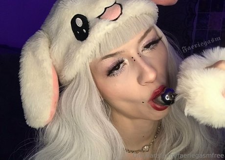 faeriegasmfree ヌードスター 写真