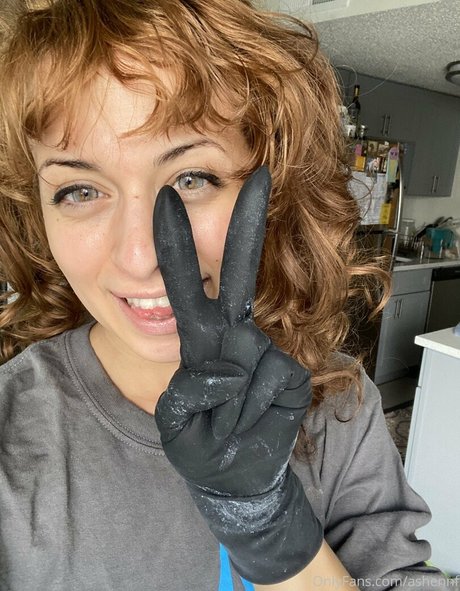 ashennf ポルノスター アート 写真