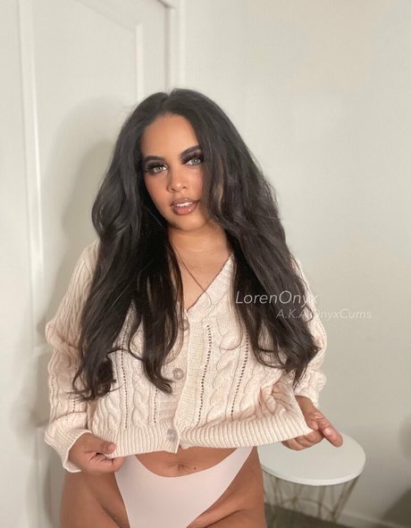 livinwithloren ポルノスター 美しい 画像